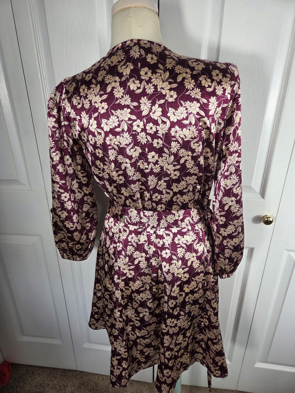 Draper James Floral Wrap Dress Size 6 Burgundy Plum Cream Long Sleeve - Picture 5 of 8